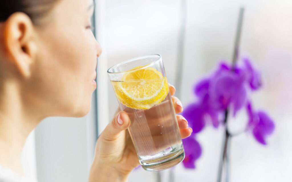 فوائد ماء الليمون - خرافات 