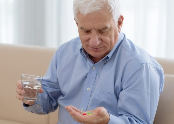 أفضل مكملات الفيتامينات والمعادن للرجال - لكبار السن