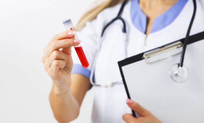 اختبارات الدم: أنواع التحاليل الطبية التي يجب على أي شخص القيام بها