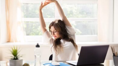 كيفية الحفاظ على الصحة أثناء العمل من المنزل، نصائح وإرشادات haronefit