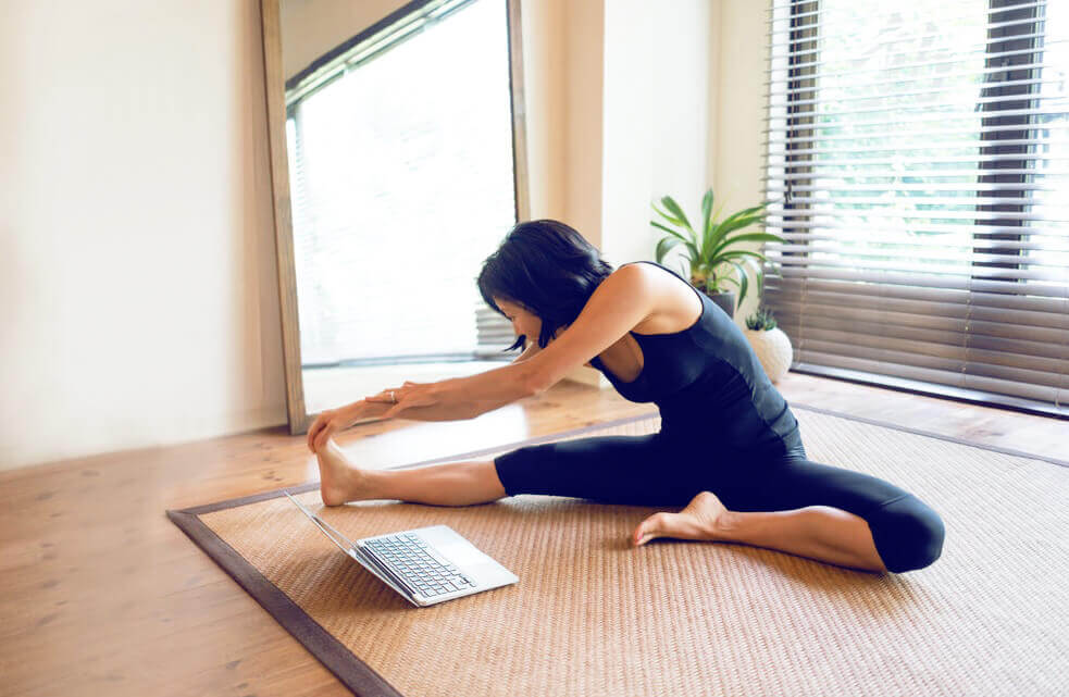 نصائح الحفاظ على الصحة أثناء العمل من المنزل: ممارسة التمرين haronefit