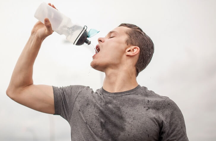 شرب الماء البارد أثناء التمرين يزيد الطاقة
