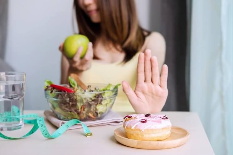 كمية السكر التي يجب تناولها في اليوم : تأثير انقاص الوزن