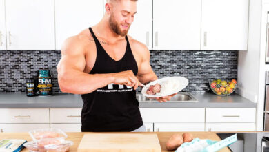 ما الذي يجب عليّ تناوله إذا كنت لاعب كمال الأجسام؟