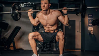 الفرق بين كمال الأجسام ورفع الأثقال، وأيهما أفضل؟