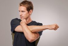 تمارين الإطالة لعضلة الكتف (استرتشات) haronefit